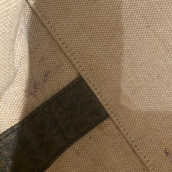 MICHAEL KORS Signature Eva Tote Shoulder Bag w/ Embossed Croc Leather Trim - Picture 11 of 16